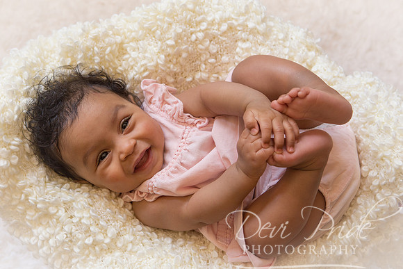 BabyPhotos-Jasmine6months-DeviPridePhotography12