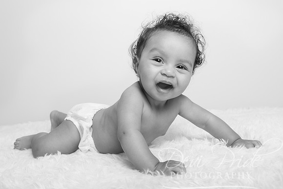 babyphotos-jasmine6months-devipridephotography17bw